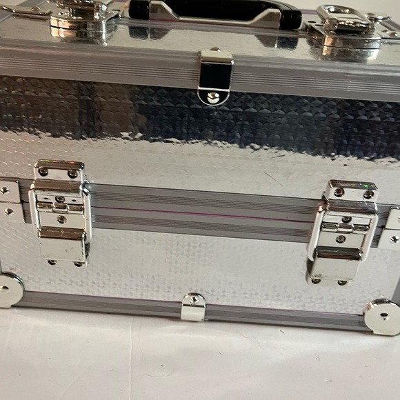 Pink & Silver Makeup Train Case with Multiple Compartments – Portable Organizer - Picture 16 of 16